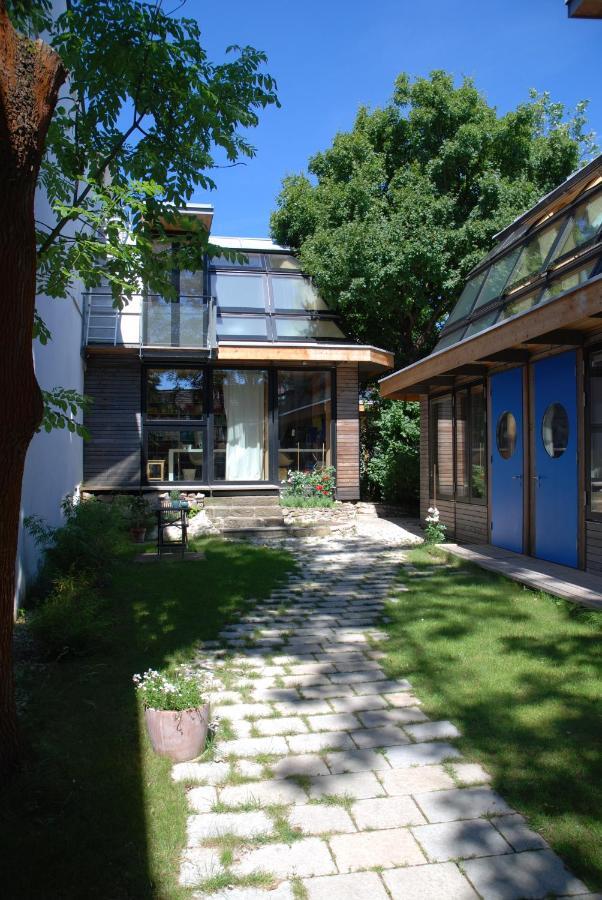וינה Apartments Near Metro Station מראה חיצוני תמונה
